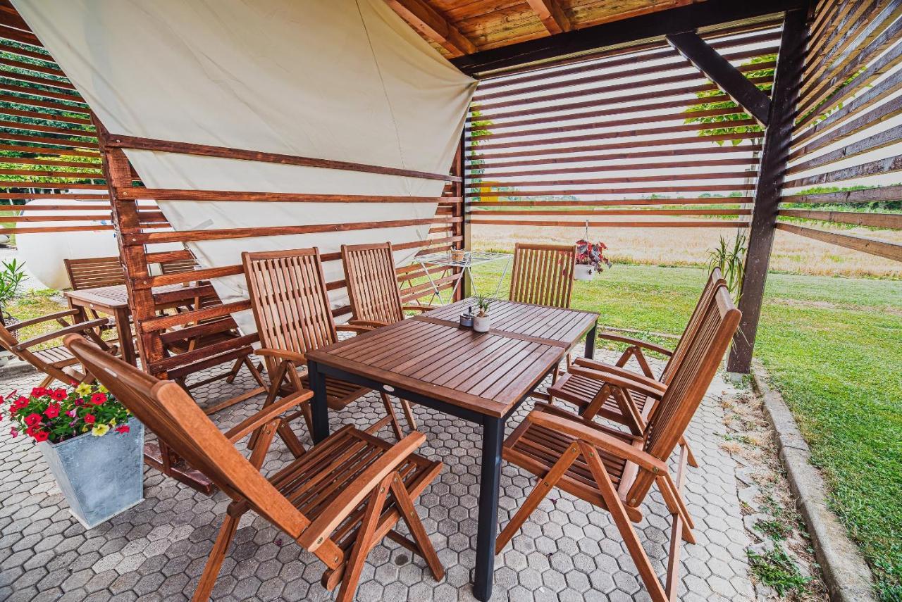Lux Living Apartments Budic Near Terme Catez Brežice Zewnętrze zdjęcie