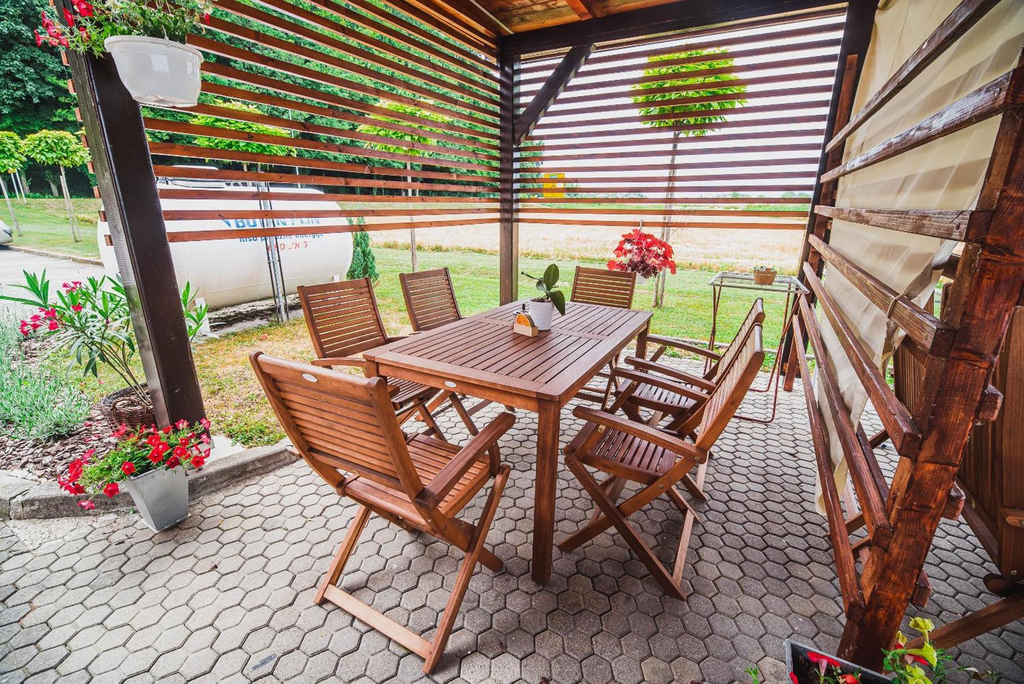 Lux Living Apartments Budic Near Terme Catez Brežice Pokój zdjęcie