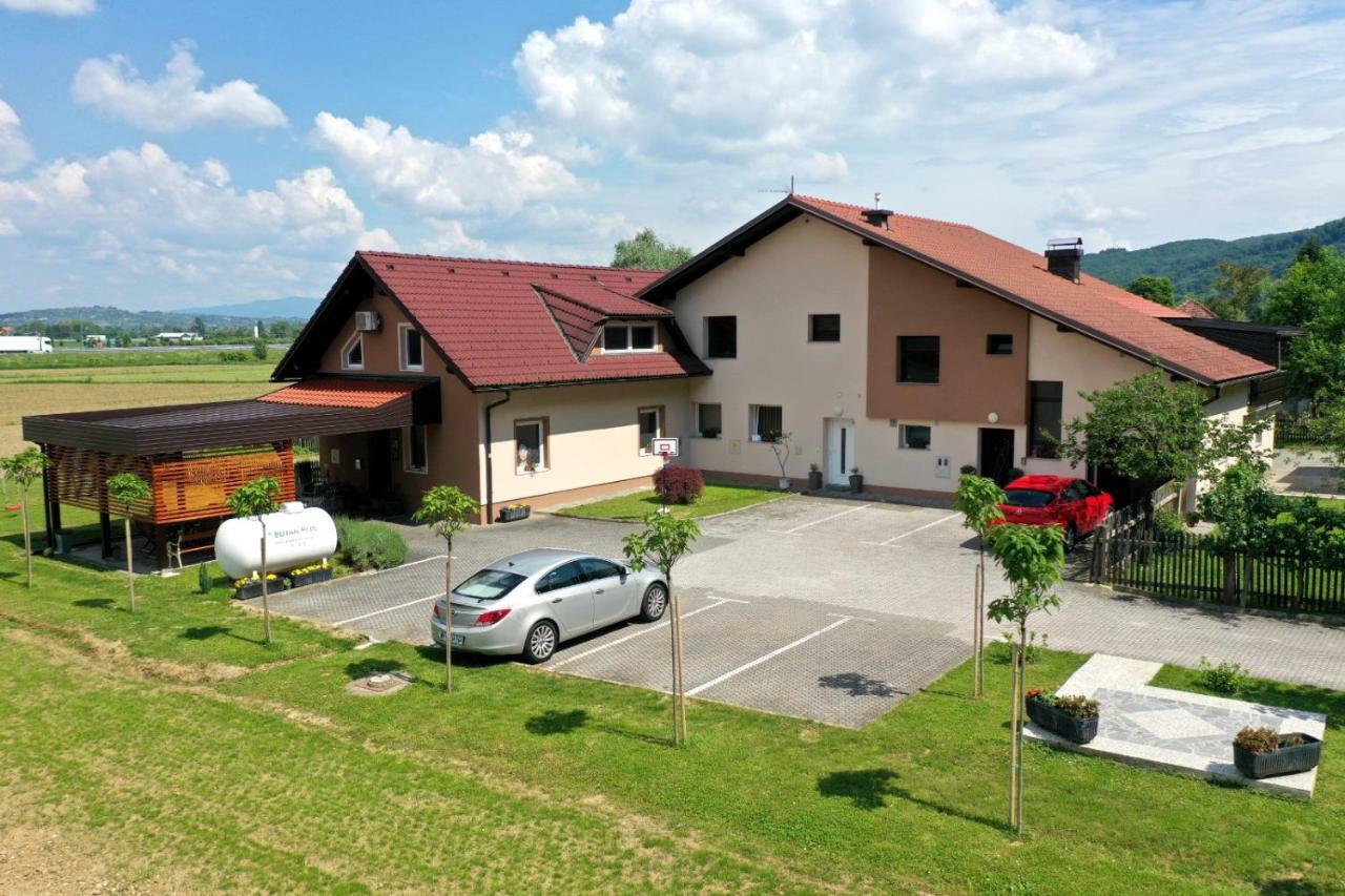 Lux Living Apartments Budic Near Terme Catez Brežice Zewnętrze zdjęcie