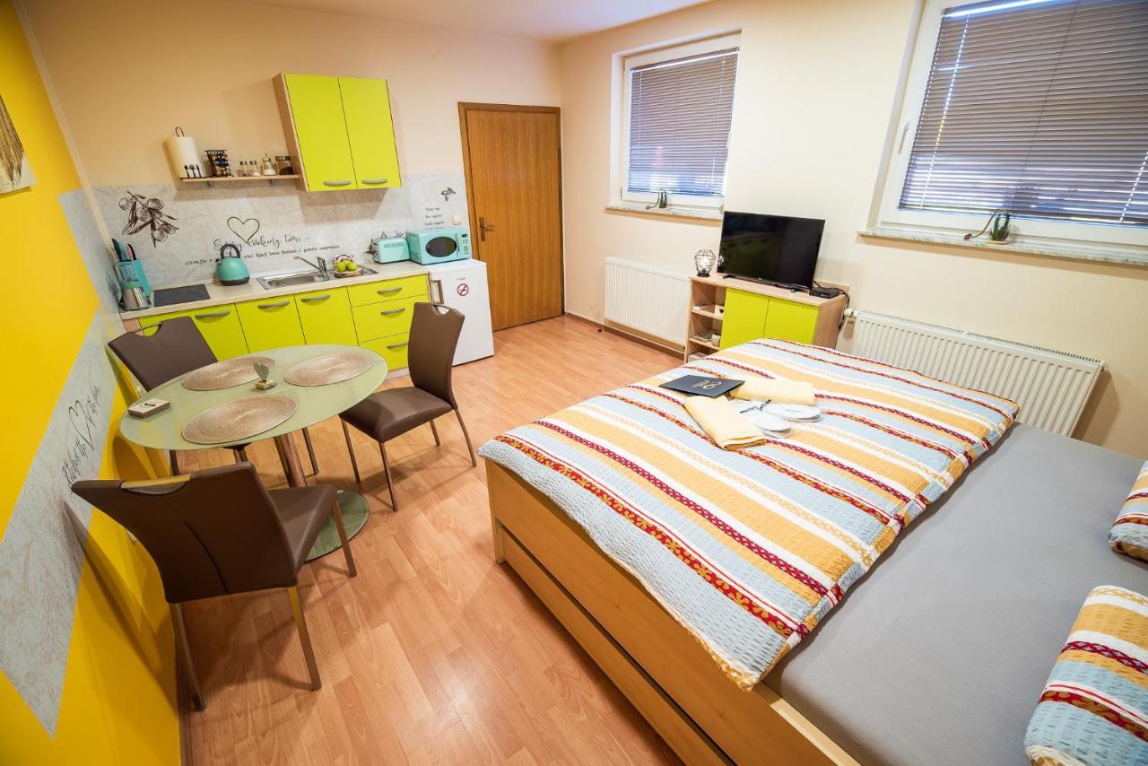 Lux Living Apartments Budic Near Terme Catez Brežice Zewnętrze zdjęcie